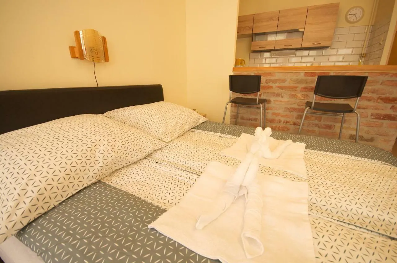 Four Seasons Apartman Apartment Eger